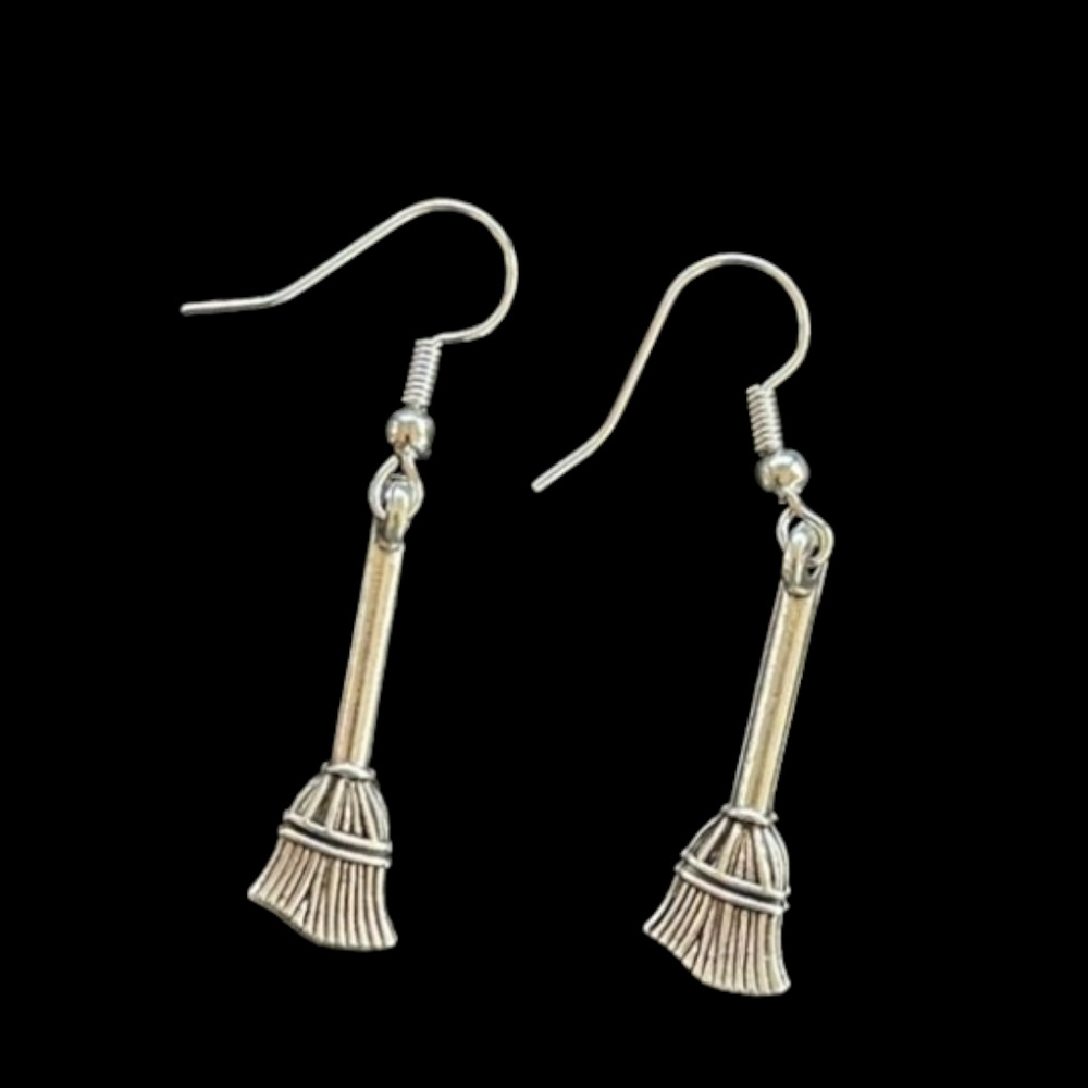 Halloween Earrings - Witches Broom